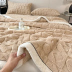 Doudou – Couverture Microfibre Ultra-Douce